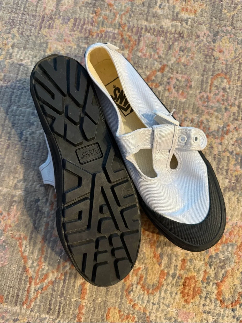 Vans silver canvas